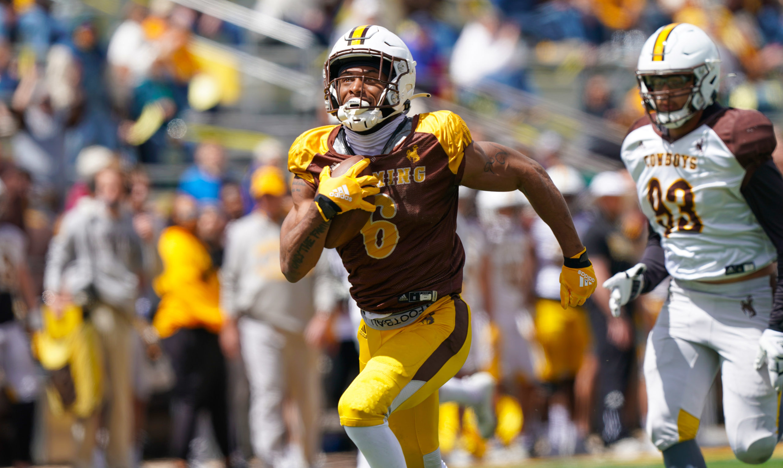 Gold Team Captures 26-22 Win Over Brown in Wyoming's Annual Spring Game -  University of Wyoming Athletics