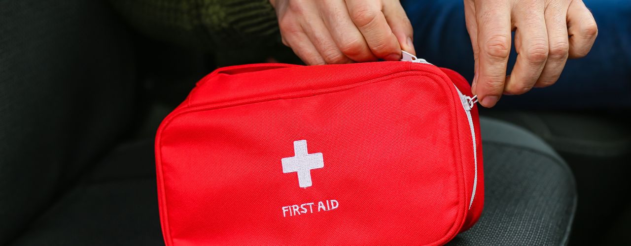 Reasons To Carry a First Aid Kit While Traveling