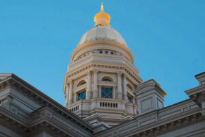 Lawmakers consider options for free access to court records