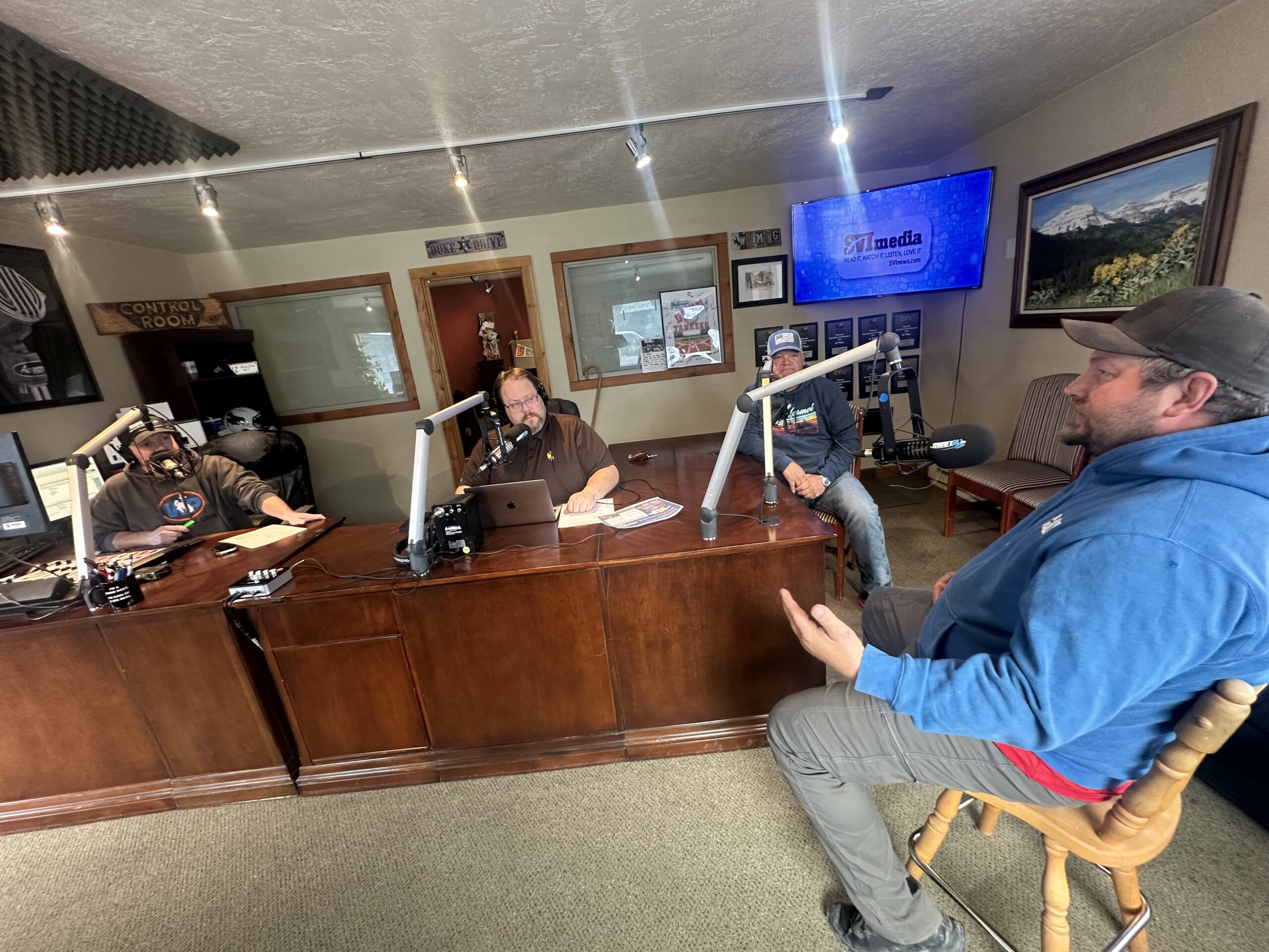 SVI Radio: Kentucky Derby Giveaway Show