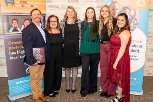Wyoming First Lady Jennie Gordon honors volunteers