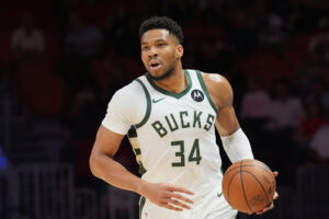 Giannis Antetokounmpo getting traded to Heat in blockbuster deal, AP source says